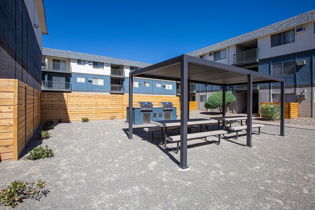 Grill Area at Encanto Lofts in Albuquerque New Mexico